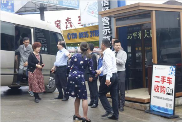 China Automobile Dealers Association brought guests from various provincial and municipal automobile industry associations to visit Huanyu