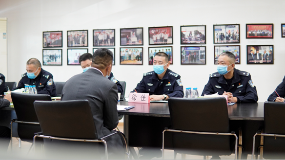 Warmly welcome Deputy Captain Xu Jia of the Chongqing Traffic Patrol Corps and his party to visit Huanyu Automobile to guide the work