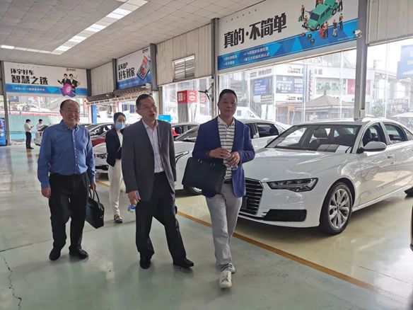 Warmly welcome Director Wu Jinbin of the CPPCC of Banan District and his party to come to Huanyu to guide the work