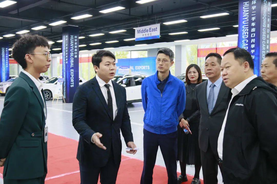 Liu Kan from the Foreign Trade Promotion Department of the Municipal Commerce Commission visited and investigated Huanyu's 