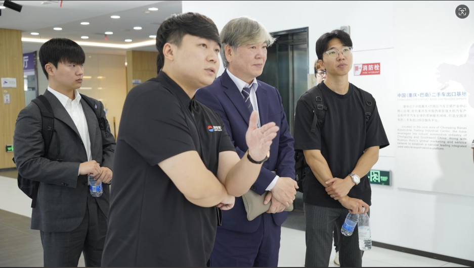 Park Young-hwa, President of the Korea Used Car Export Association, and his party visited the used car export base in China (Banan, Chongqing)