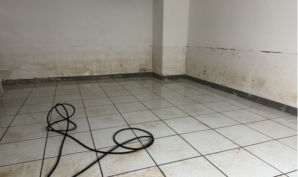 The dredging operation under the Party's flag-the flood is ruthless, and there is love in the world