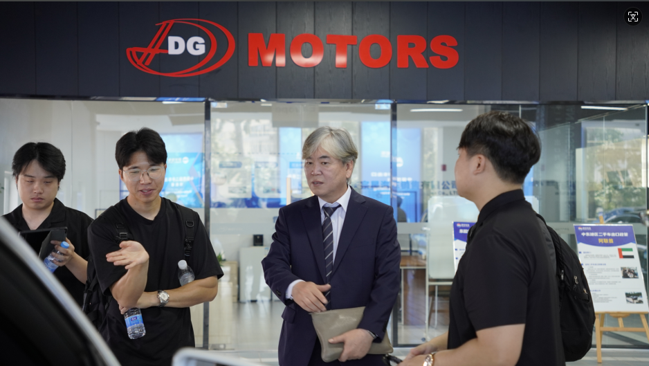 Park Young-hwa, President of the Korea Used Car Export Association, and his party visited the used car export base in China (Banan, Chongqing)