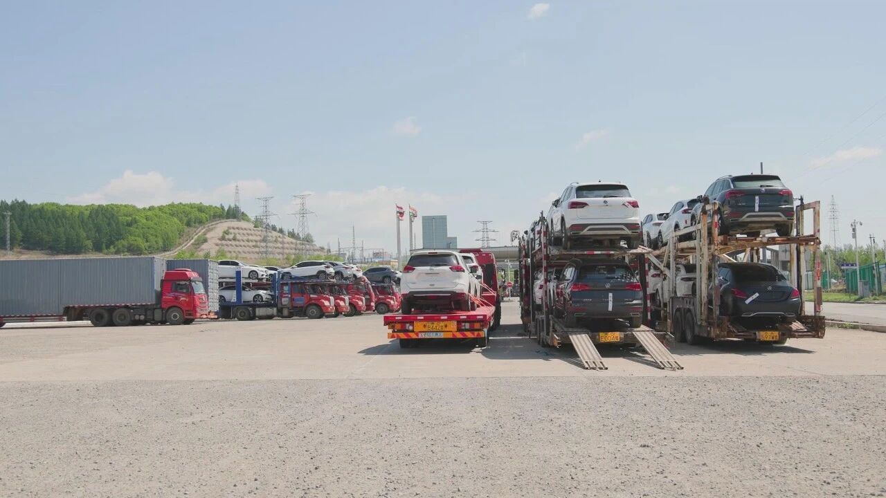 The export of used cars at Suifenhe Port has strong momentum and trade with Russia has ushered in both volume and quality increases