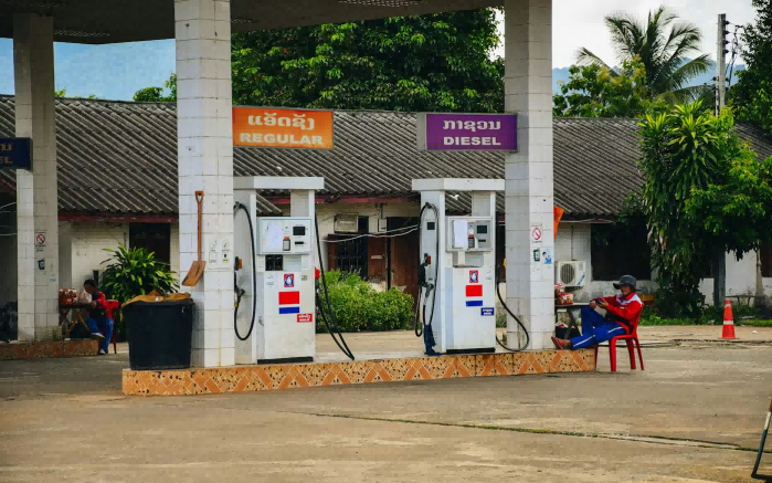 Laos will suspend the import of fuel vehicles from June 1 until the end of 2026: New energy vehicles usher in a policy window