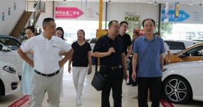 Leaders of the Municipal Commerce Commission and the research team of the Shandong Province Department of Commerce came to Huanyu to guide the work