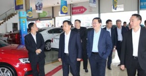 Leaders from the Shangjie District Government of Zhengzhou City visited Huanyu Automobile for guidance