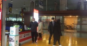 Leaders of the Used Car Circulation Association inspected and resumed work