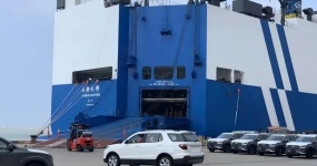 Year-end review of the 2025 global automobile import policy