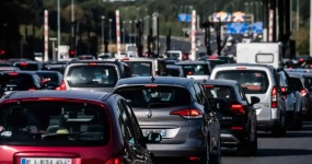 Algeria urgently refutes rumors: New rules on used car imports have not been officially announced within 10 years of opening
